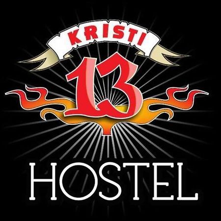 Hostel K13 Sarandë エクステリア 写真