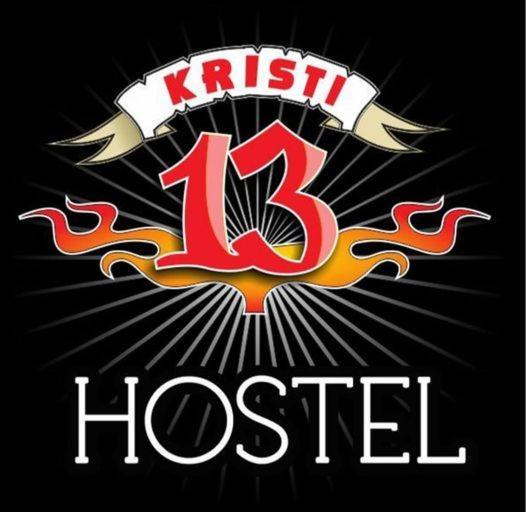 Hostel K13 Sarandë エクステリア 写真