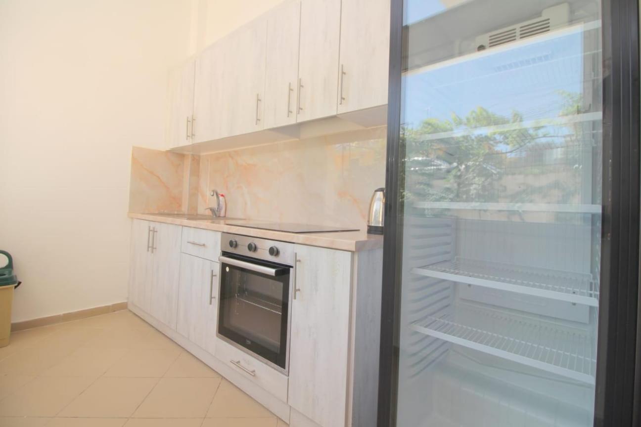 Hostel K13 Sarandë エクステリア 写真